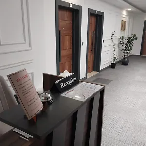 Royal Homes 402 Hotel