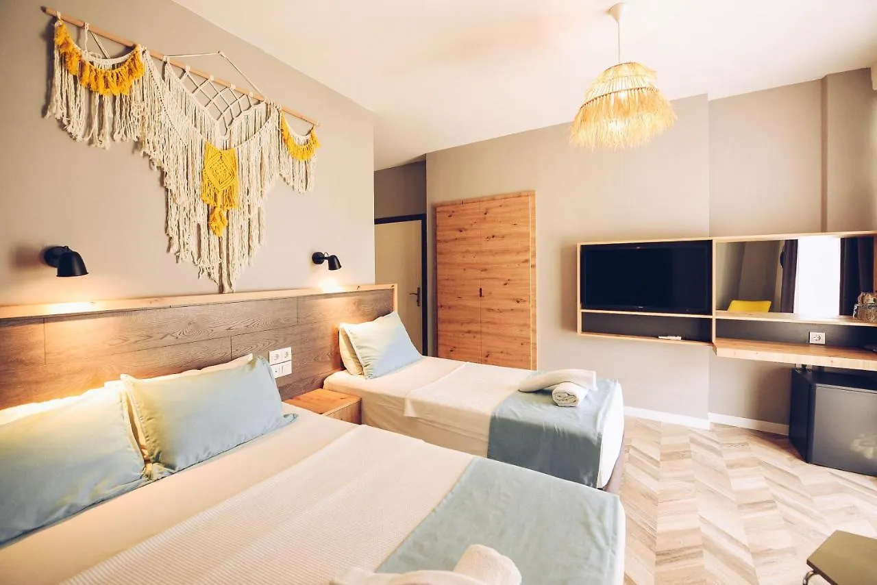 Royal City Hotel Antalya 3*,