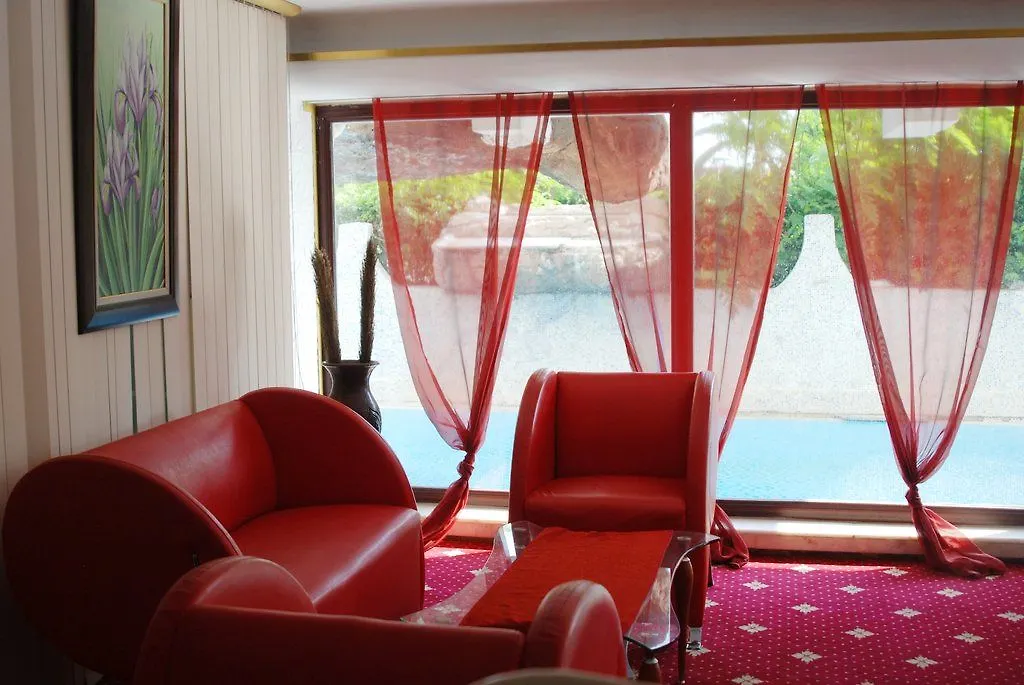 Royal City Hotel Antalya 3*,